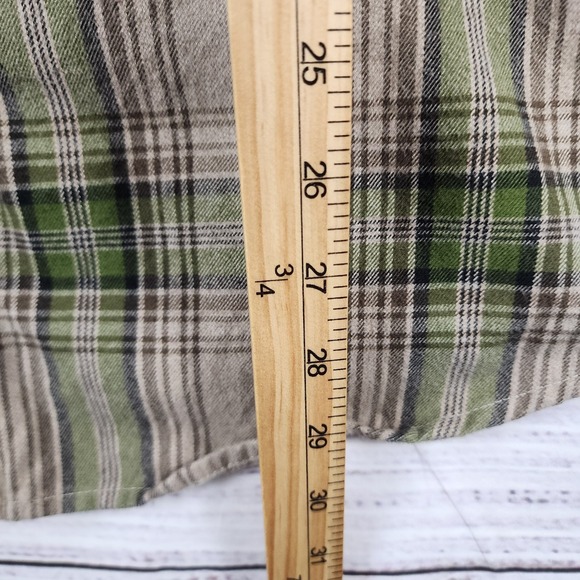 Carhartt Heavyweight Flannel Mens M Green Loose Fit Plaid Button Work 105947 GD3 - Picture 7 of 8